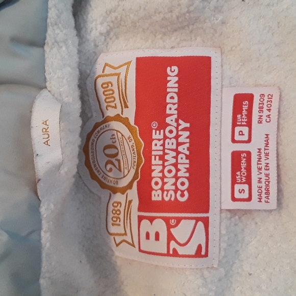 š„HOT DEALš„BONFIRE Snowboarding Jacket - Picture 8 of 9